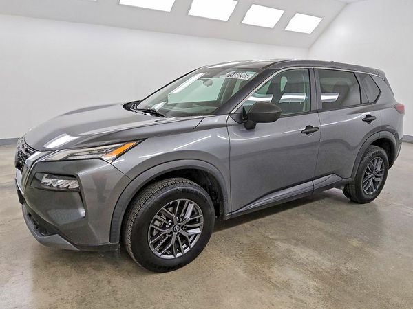 2023 NISSAN ROGUE S — Front 3/4