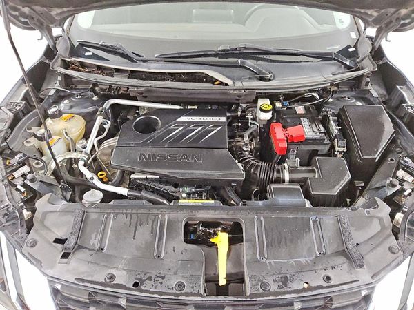 2023 NISSAN ROGUE S — Engine bay