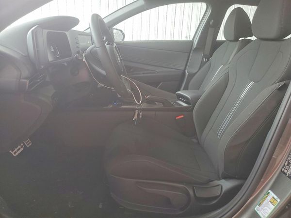 2026 HYUNDAI ELANTRA — DENT