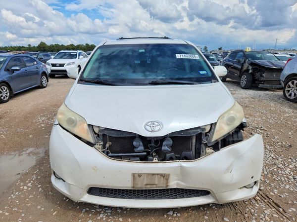 2014 TOYOTA SIENNA — DIRF