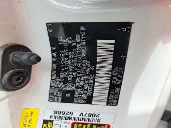 2014 TOYOTA SIENNA — VINS