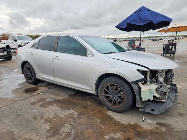 2012 TOYOTA CAMRY — Passenger 3/4
