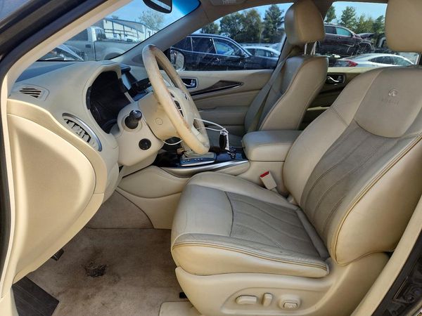 2014 INFINITI QX60 — DENT