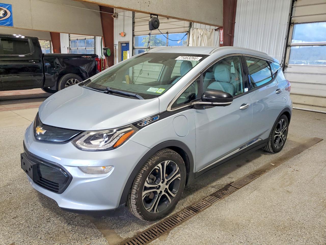 2018 CHEVROLET BOLT Premier — Front 3/4