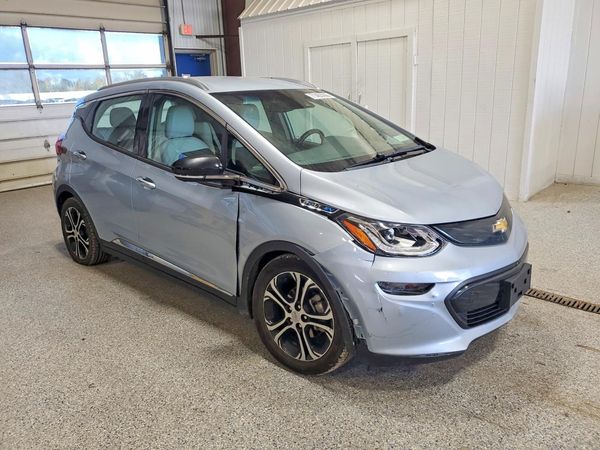 2018 CHEVROLET BOLT Premier — Passenger 3/4
