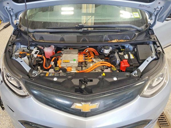 2018 CHEVROLET BOLT Premier — Engine bay