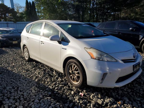 2012 TOYOTA PRIUS — Passenger 3/4