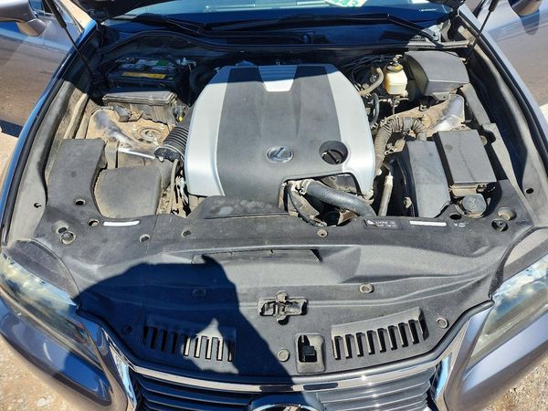 2014 LEXUS GS350 350 — Engine bay