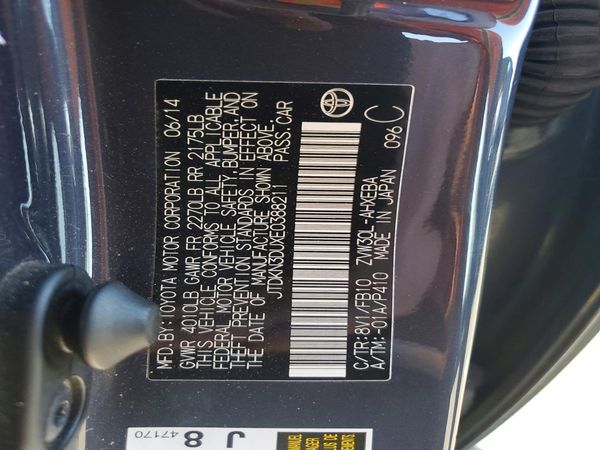 2014 TOYOTA PRIUS — VINS