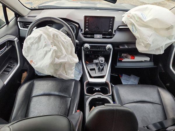 2019 TOYOTA RAV4 Limited — CKPT