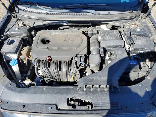 2018 HYUNDAI SONATA — Engine bay