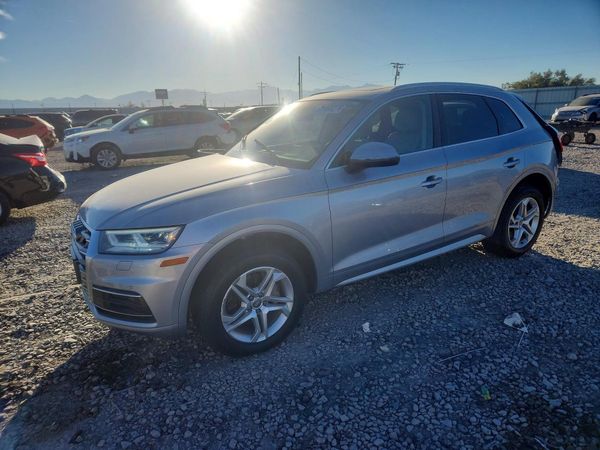 2018 AUDI Q5 quattro Premium Plus — Front 3/4