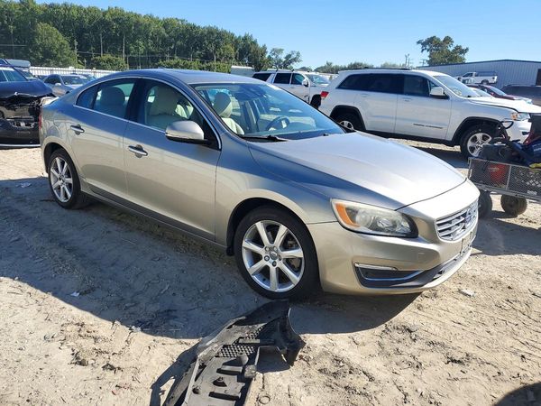 2016 VOLVO S60 SV33 Premier — Passenger 3/4