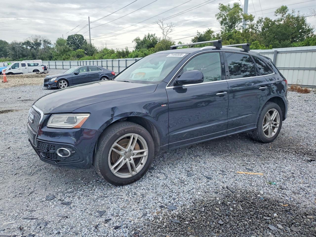 2016 AUDI Q5 — Front 3/4