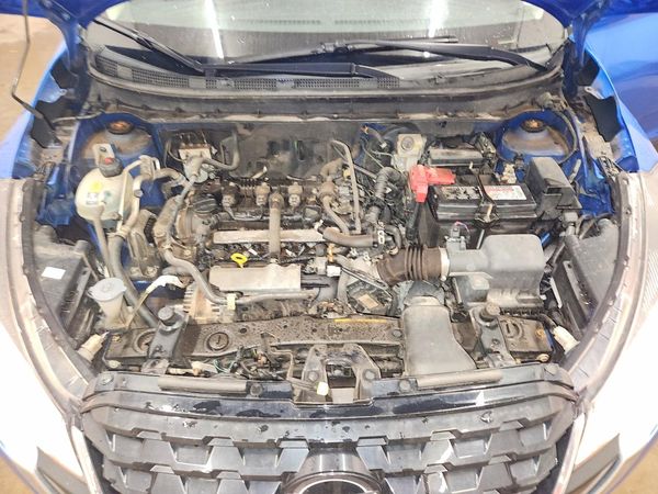 2022 NISSAN KICKS S — Engine bay