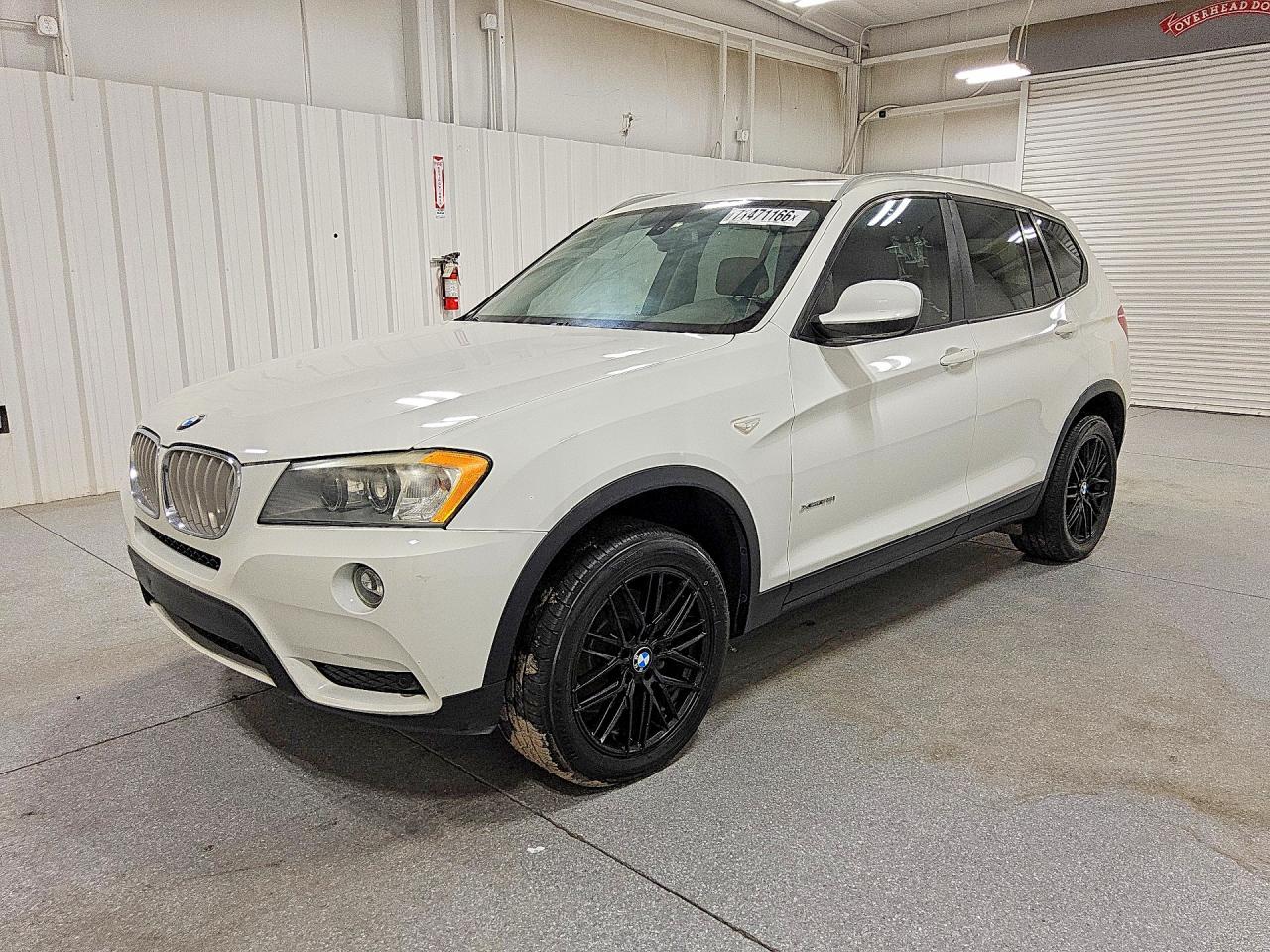 2013 BMW X3 xDrive28i — Front 3/4