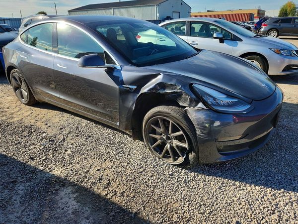 2019 TESLA MODEL 3 — Passenger 3/4