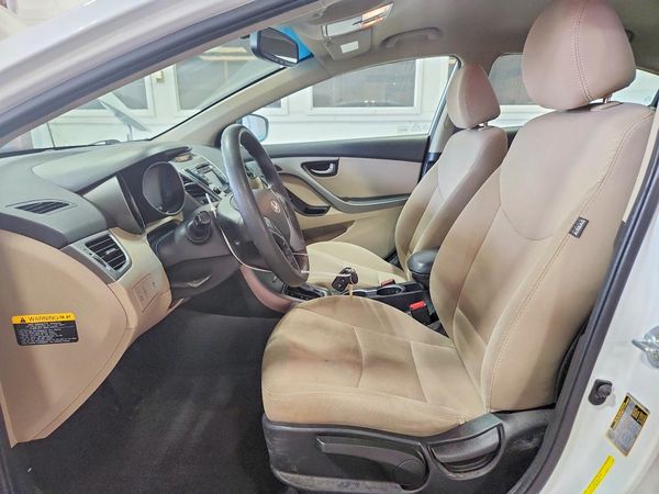 2016 HYUNDAI ELANTRA — DENT