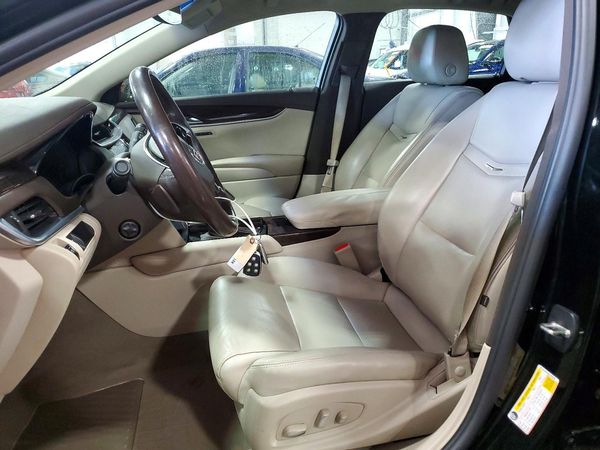 2015 CADILLAC XTS Luxury — DENT