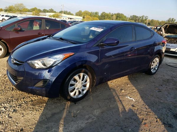 2013 HYUNDAI ELANTRA