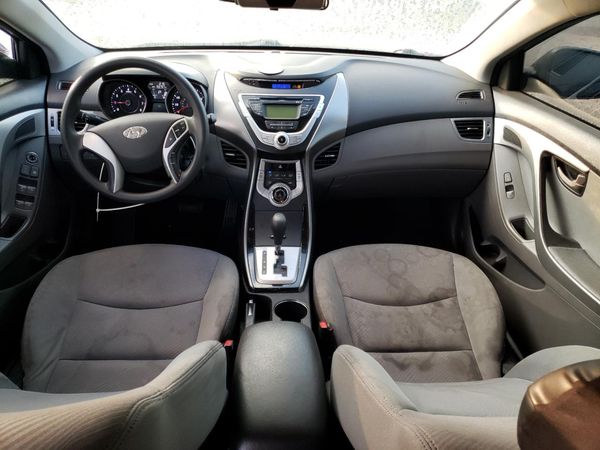 2013 HYUNDAI ELANTRA