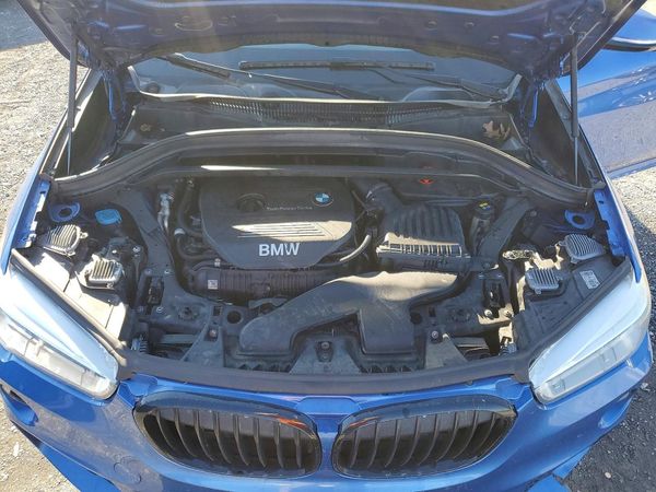 2018 BMW X1 xDrive28i — Engine bay