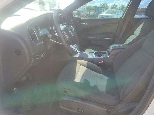 2012 DODGE CHARGER SE — DENT