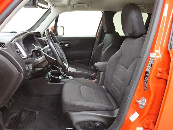 2021 JEEP RENEGADE Latitude — DENT
