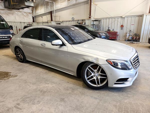 2015 MERCEDES-BENZ S-CLASS S550 — Passenger 3/4