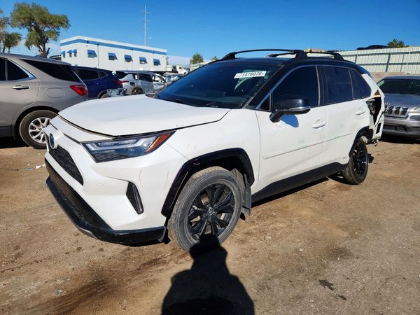 2023 TOYOTA RAV4 XSE — Front 3/4