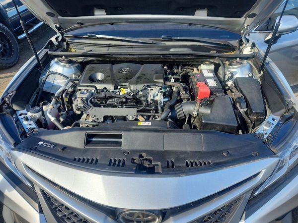 2018 TOYOTA CAMRY LE/SE/XLE/XSE — Engine bay