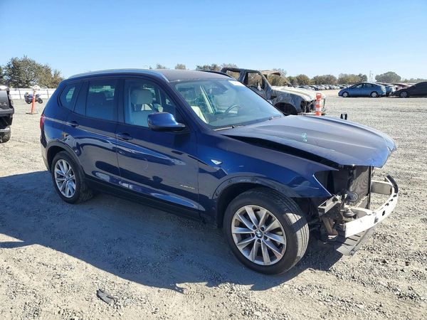 2013 BMW X3 xDrive28i — Passenger 3/4