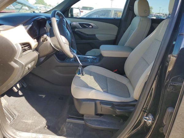 2022 CHEVROLET TRAVERSE LS — DENT