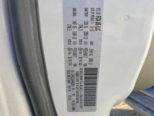 2017 DODGE CARAVAN SXT — VINS