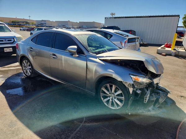 2015 LEXUS IS 250 — Passenger 3/4