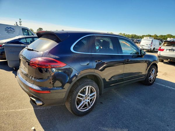 2016 PORSCHE CAYENNE — PSRA