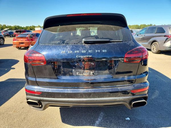 2016 PORSCHE CAYENNE — DIRR