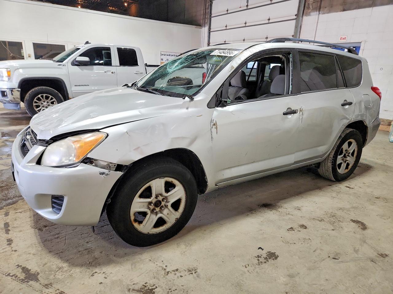 2012 TOYOTA RAV4 Standard — Front 3/4