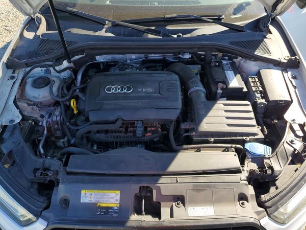 2015 AUDI A3 Premium Plus — Engine bay