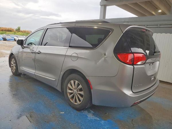 2017 CHRYSLER PACIFICA Touring L — DSRA