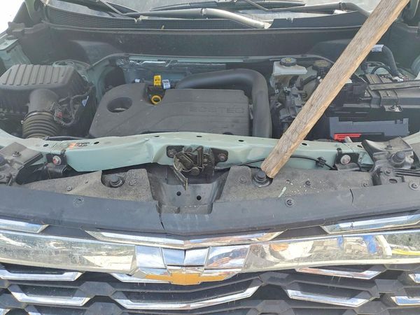 2026 CHEVROLET EQUINOX 2LT — Engine bay