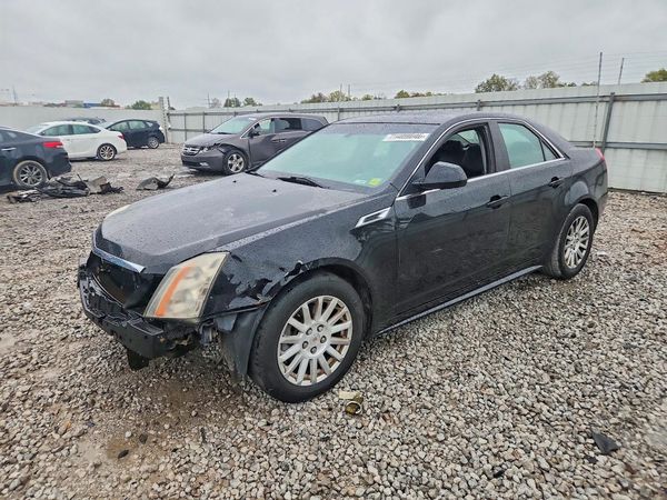 2013 CADILLAC CTS Luxury — Front 3/4