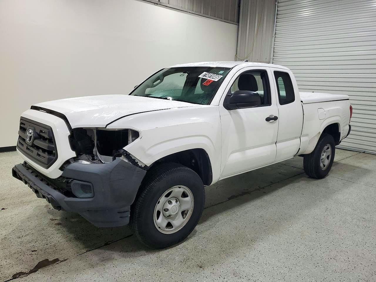 2017 TOYOTA TACOMA SR/SR5 — Front 3/4
