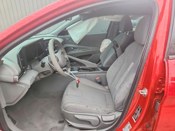 2022 HYUNDAI ELANTRA SEL — DENT