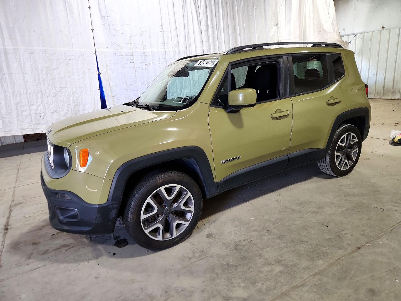 2015 JEEP RENEGADE — Front 3/4