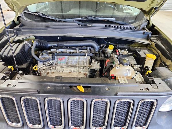 2015 JEEP RENEGADE — Engine bay