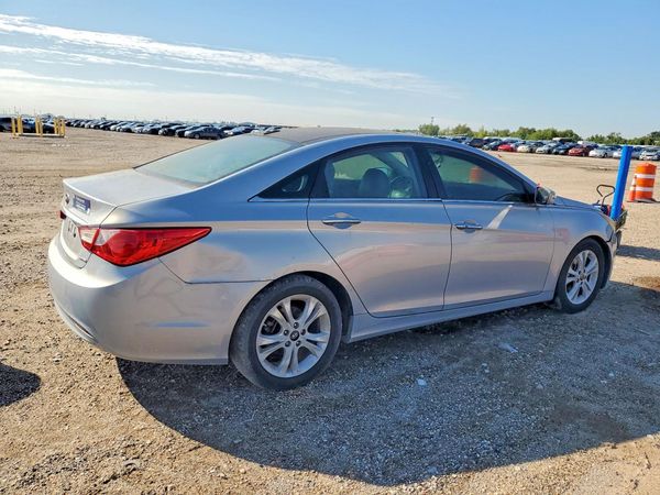 2012 HYUNDAI SONATA Middle level — PSRA