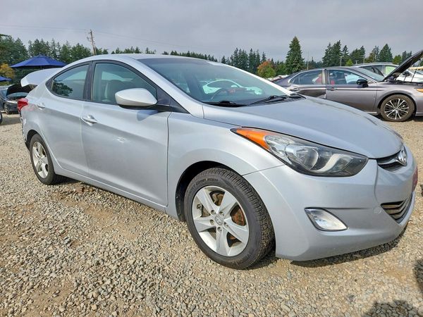 2012 HYUNDAI ELANTRA GLS(Middle grade) — Passenger 3/4