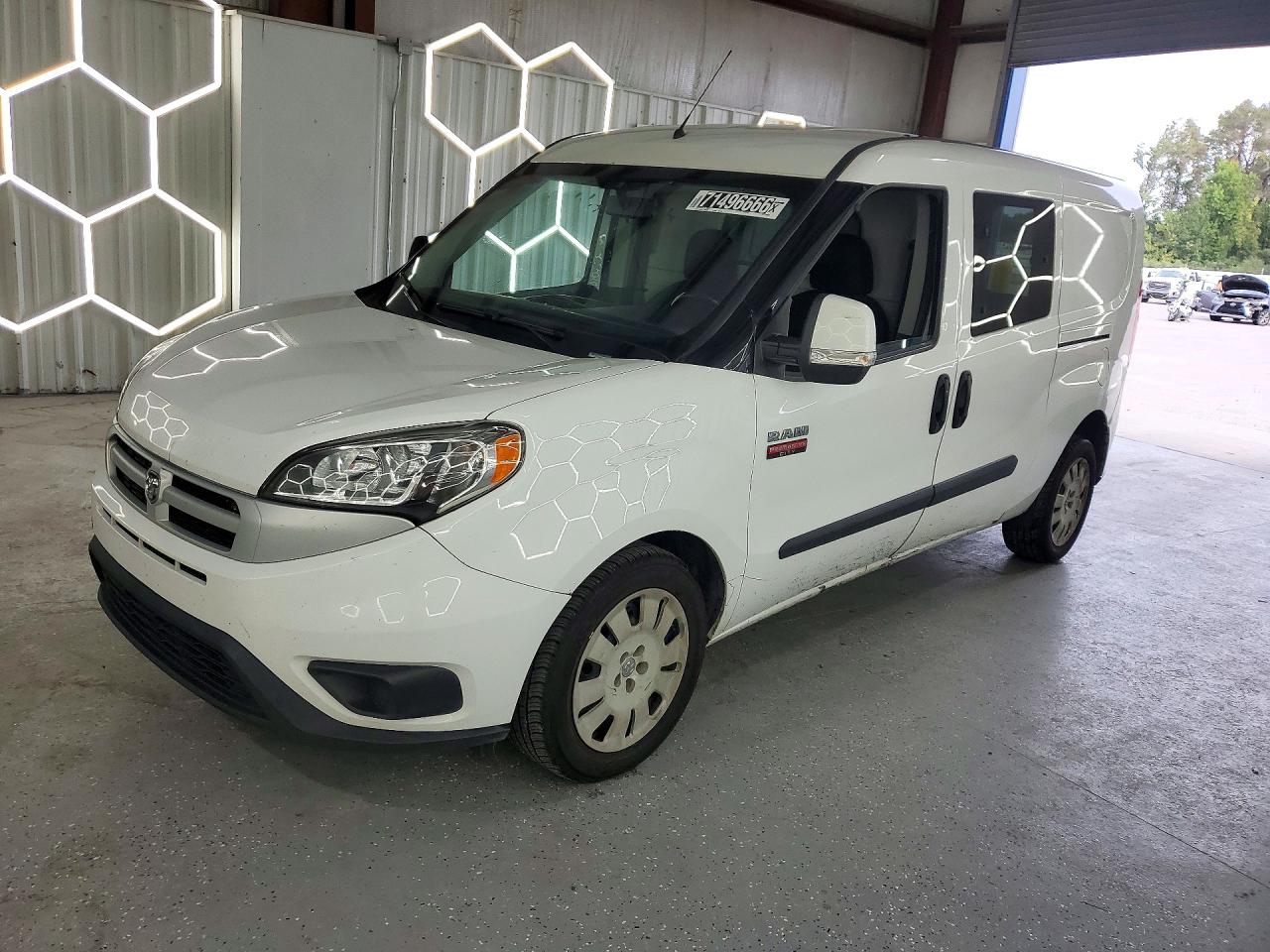 2018 RAM PROMASTER CITY SLT — Front 3/4