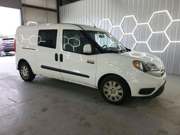 2018 RAM PROMASTER CITY SLT — Passenger 3/4